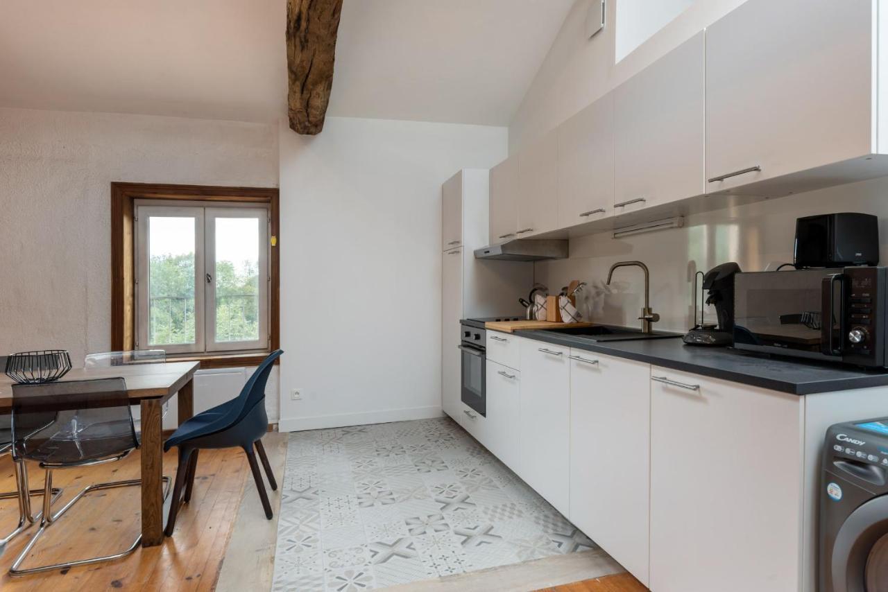 Appartements Au Chateau Ars Ars-sur-Formans 외부 사진