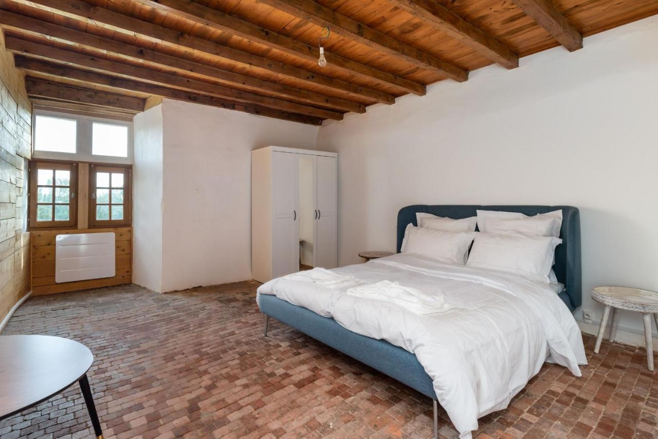 Appartements Au Chateau Ars Ars-sur-Formans 외부 사진